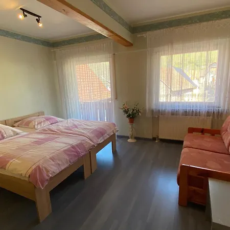 Im Schoenen Winzerdorf Mit Sonnenterrasse Und Wintergarten Prázdninový dům Kirschroth