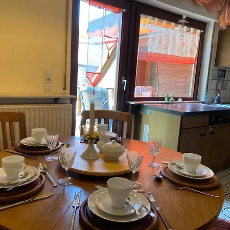 Prázdninový dům Im Schoenen Winzerdorf Mit Sonnenterrasse Und Wintergarten Kirschroth