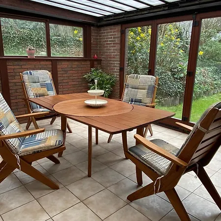 Ferienhaus Im Schönen Winzerdorf Mit Sonnenterrasse Und Wintergarten