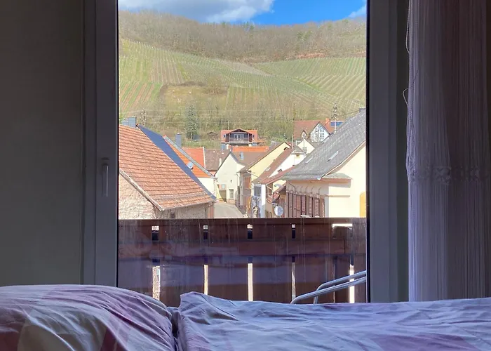 Feriehus Im Schoenen Winzerdorf Mit Sonnenterrasse Und Wintergarten Kirschroth